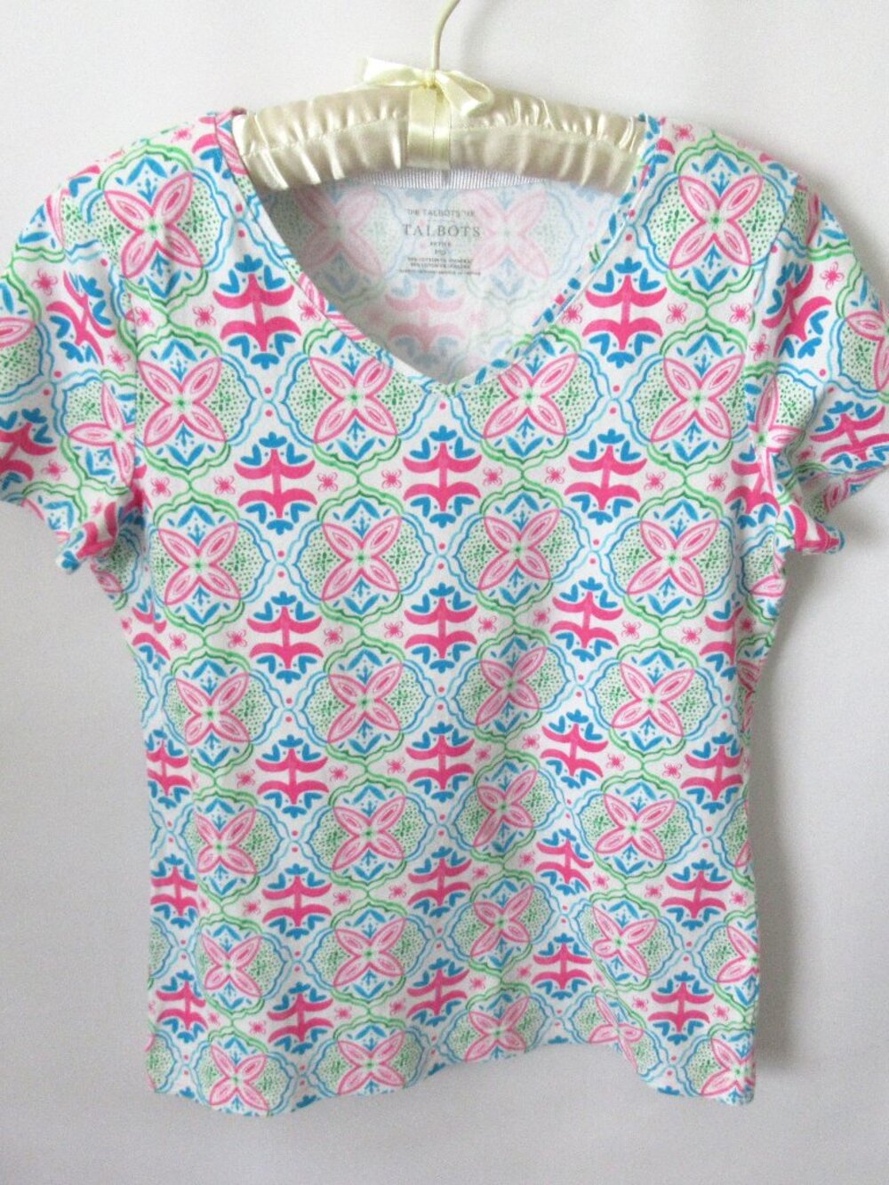 Talbots Petite blue pink geo cotton blend V-neck short sleeve tee *Sz PM*